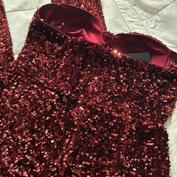 Sold Fashion Nova Isabeli Sequin Jumpsuit - Burgundy - Picture 10 of 12